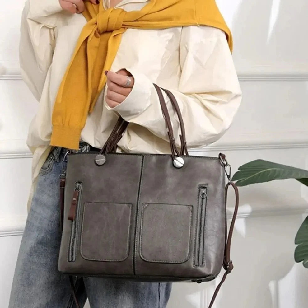 Ilse’s Timeless Elegance - Shoulder Bag